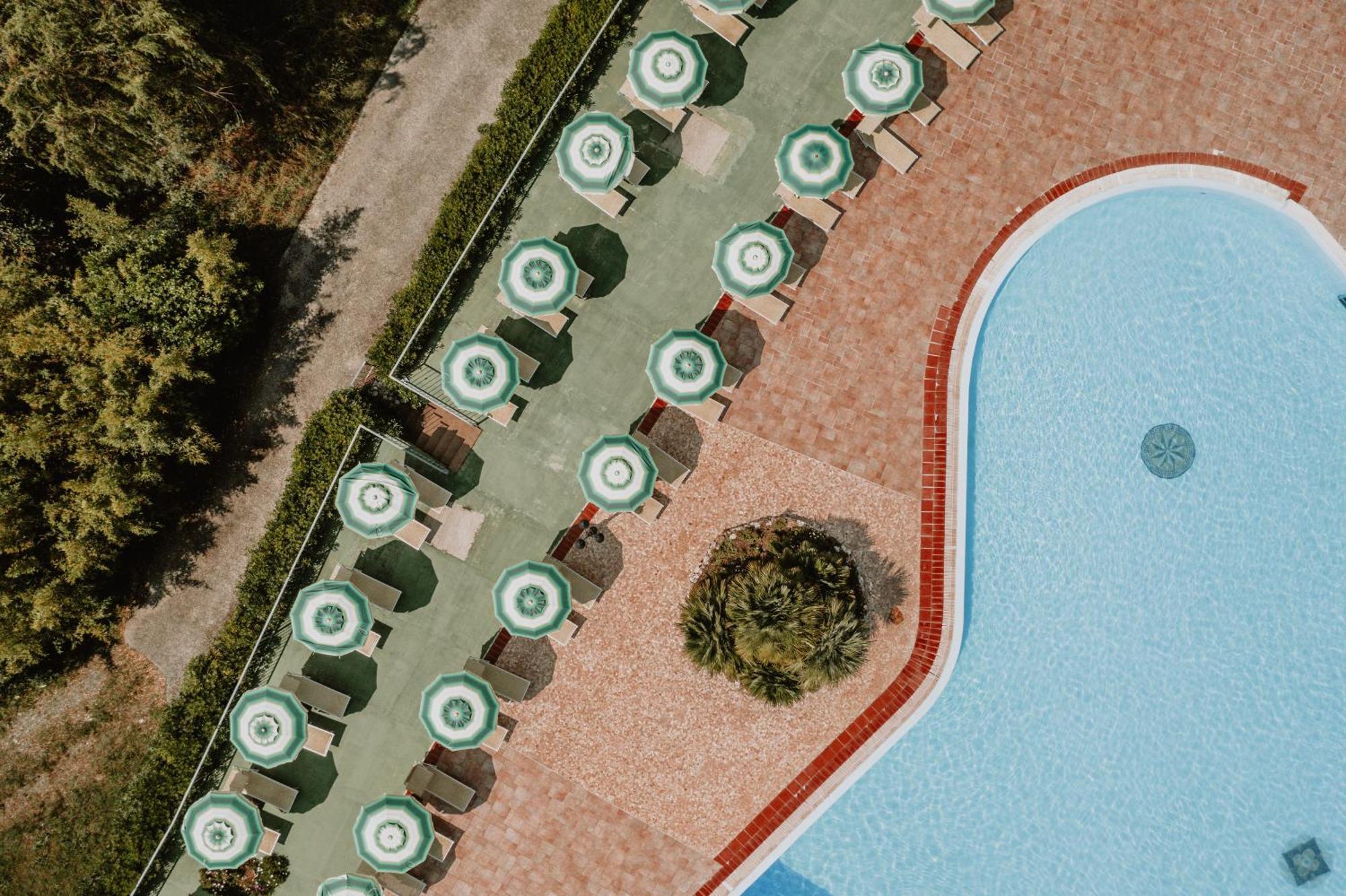 Borgo San Pecoraio Resort ริปาร์เบลลา ภายนอก รูปภาพ