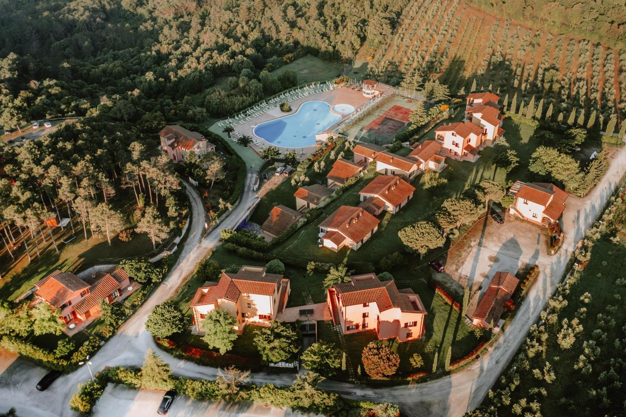 Borgo San Pecoraio Resort ริปาร์เบลลา ภายนอก รูปภาพ
